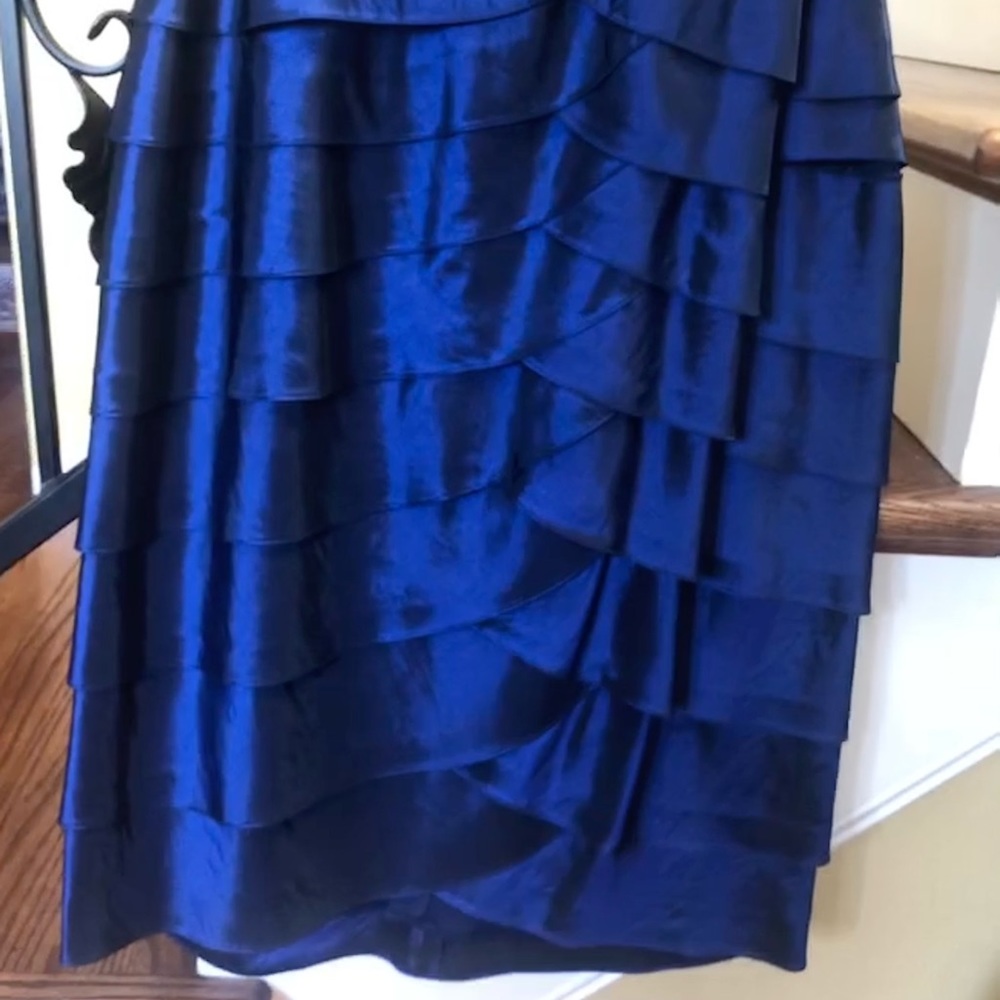 Royal Blue V-Neck Ruffled Cocktail Dress - Picture 3 of 5